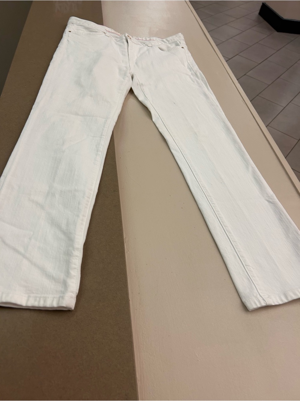 kate spade White High-Rise Jeans with Gold Button 31